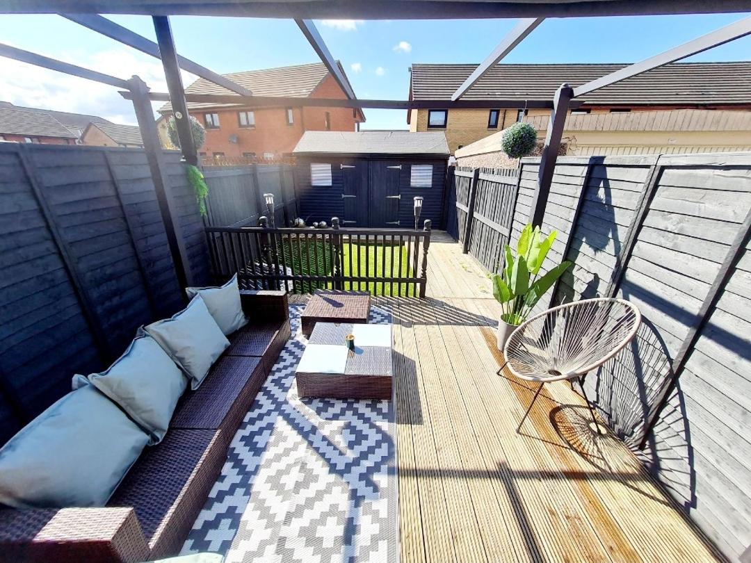 Lovely House With Back Garden - Private Driveway Glasgow Exterior photo